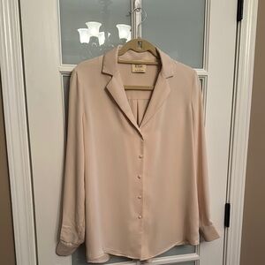 Elie Tahari Cream Relaxed Notched Collar Blouse
